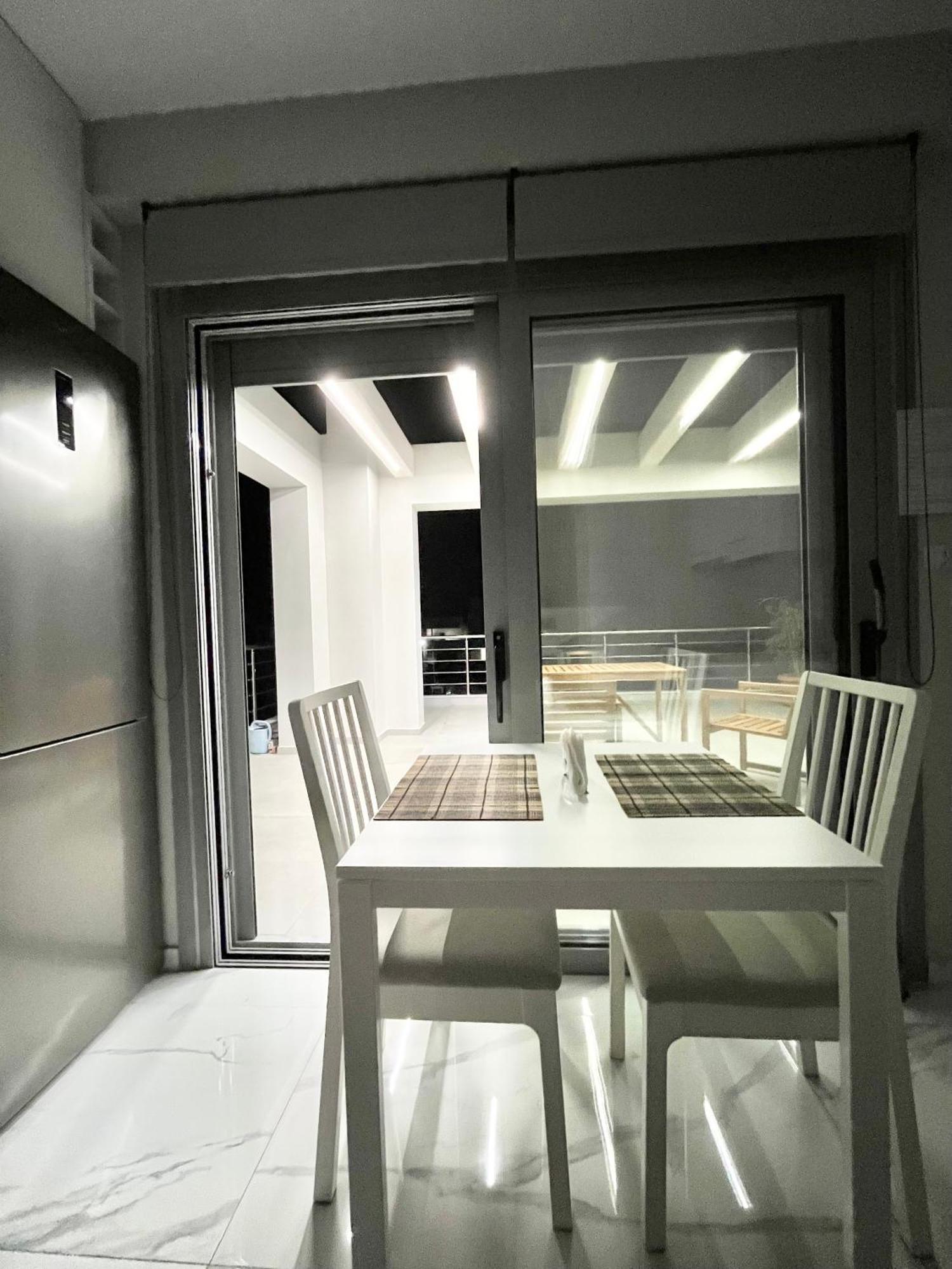 Blueline Apartment 2 Loutraki  Exterior photo