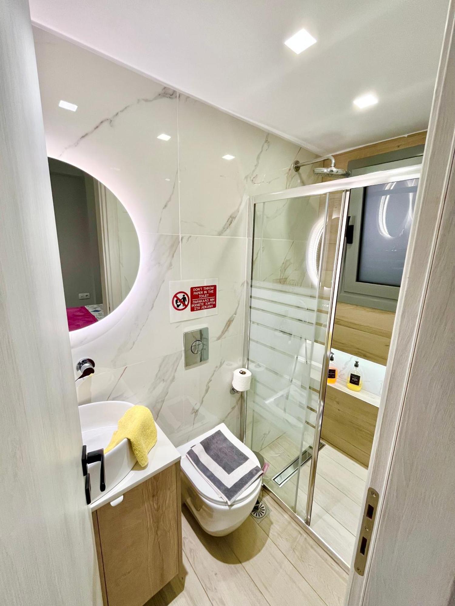 Blueline Apartment 2 Loutraki  Exterior photo